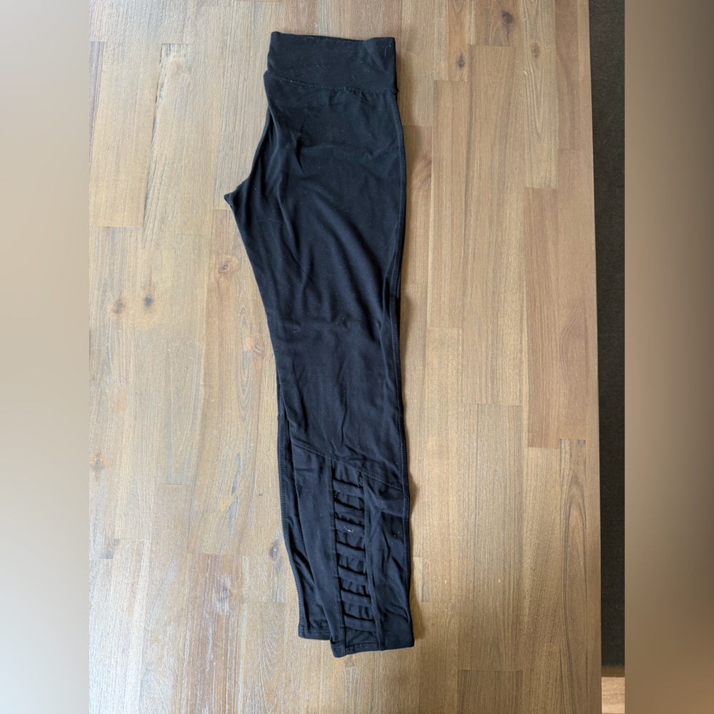 Danskin- Women’s Black Leggings with Side Cutouts